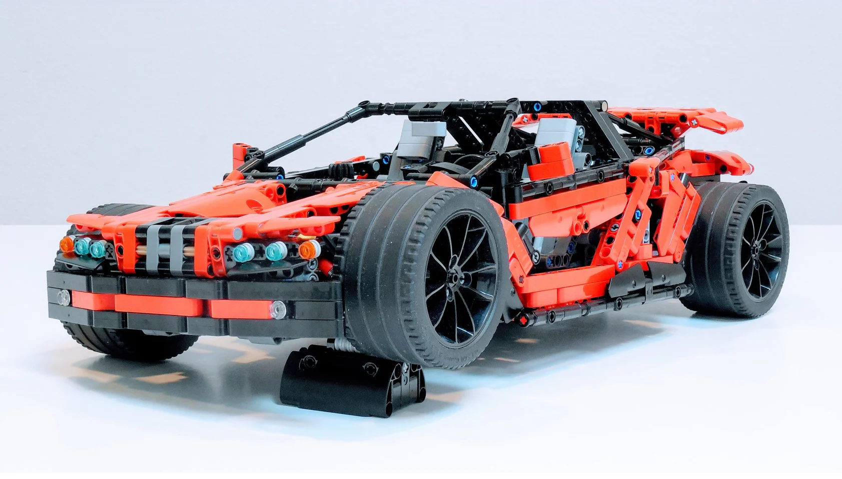 Hammerhead - Solid Super Car 1:9 MOC-19704 image 5