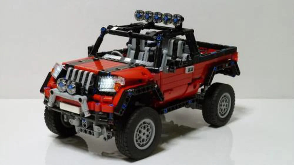 All-time driving pickup truck MOC-2067