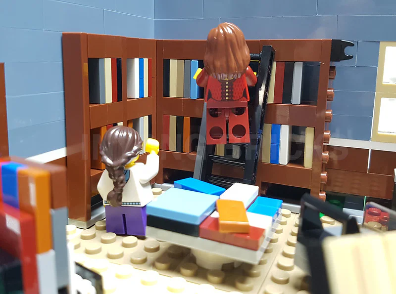 Philosophy Street Scenery: Bookstore (located inside pet store 10218) MOC-18923 image 12
