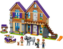 Good friend: Mia's forest villa