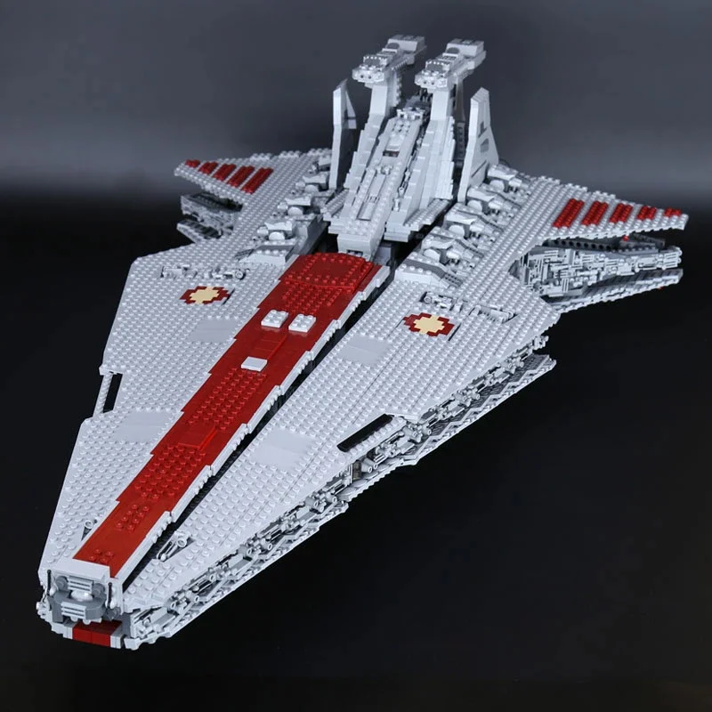 Vinetao Republic-class attack cruiser. MOC-0694 image 2