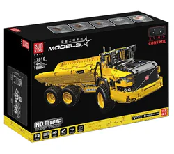 Dump truck