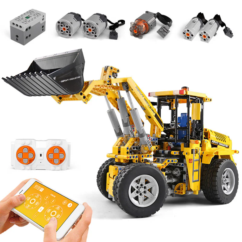 Rear-wheel-drive loader 1:10 MOC-0836 image 4