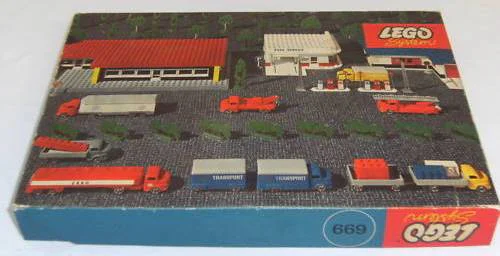 "N Scale 1:87 8 Trucks" 乐高 LEGO 699-2 image 2
