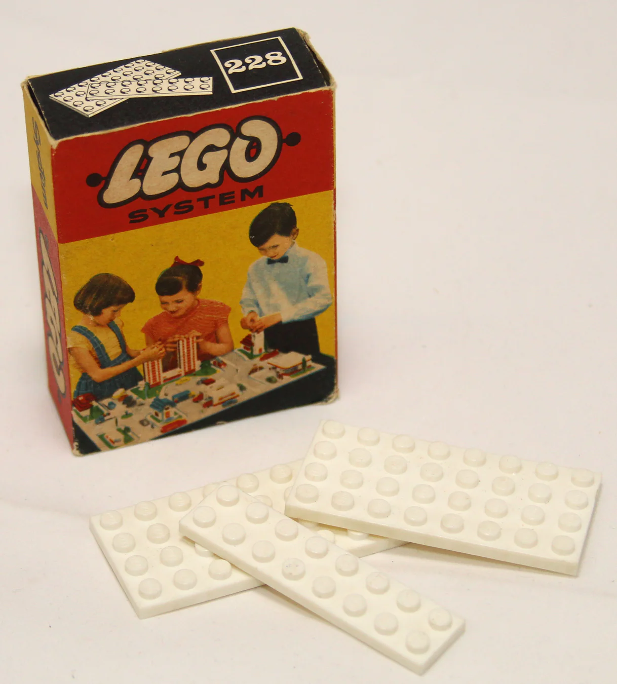 4 x 8 & 2 x 8Plates 乐高 LEGO 228