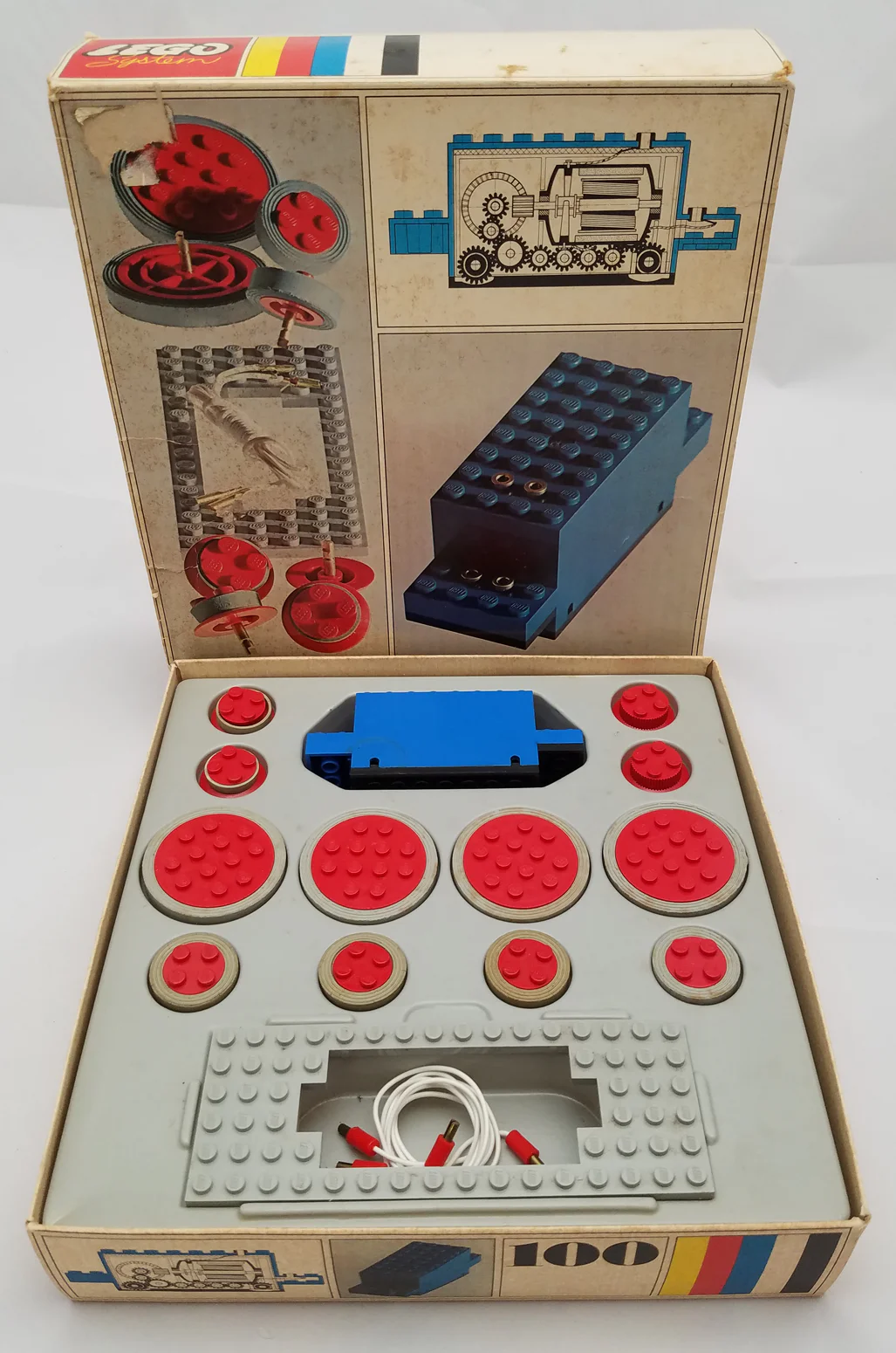4.5V Motor with Wheels LEGO 100-2
