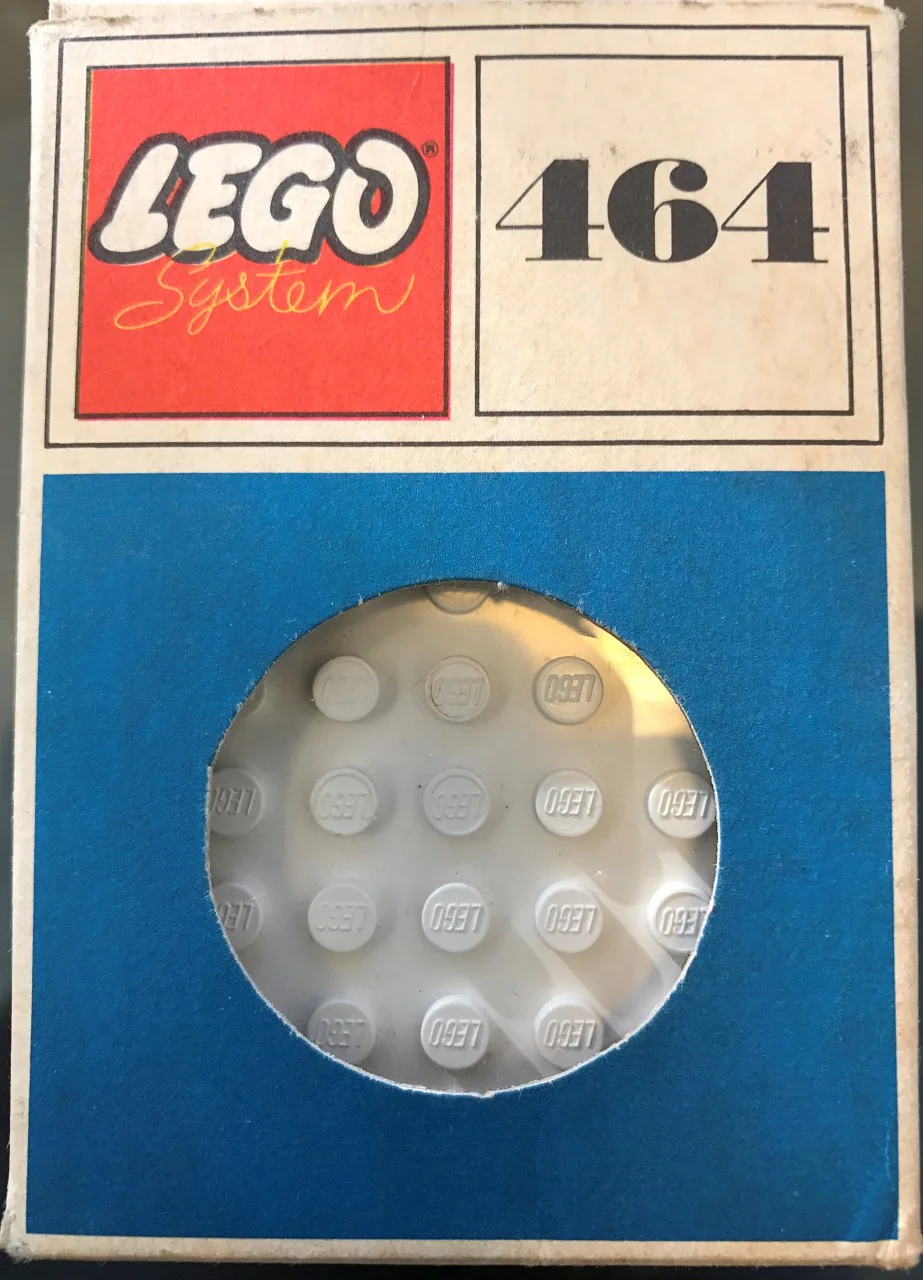 Six by Eight Dinnerware Set, White 乐高 LEGO 464