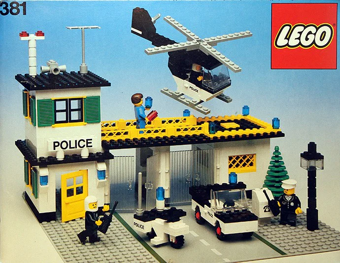 Police Headquarters 乐高 LEGO 588 image 1