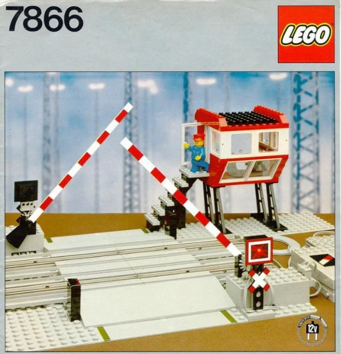 Train: Remote-controlled intersection 乐高 LEGO 7866 image 1