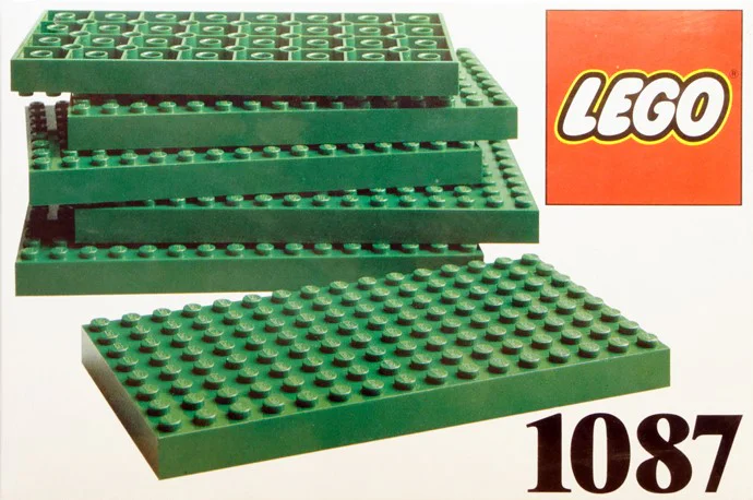 Six Lego Baseplates, 8x16, Green. 乐高 LEGO 1087