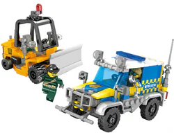 Urban Police: Pursuing a dump truck in the vicinity.