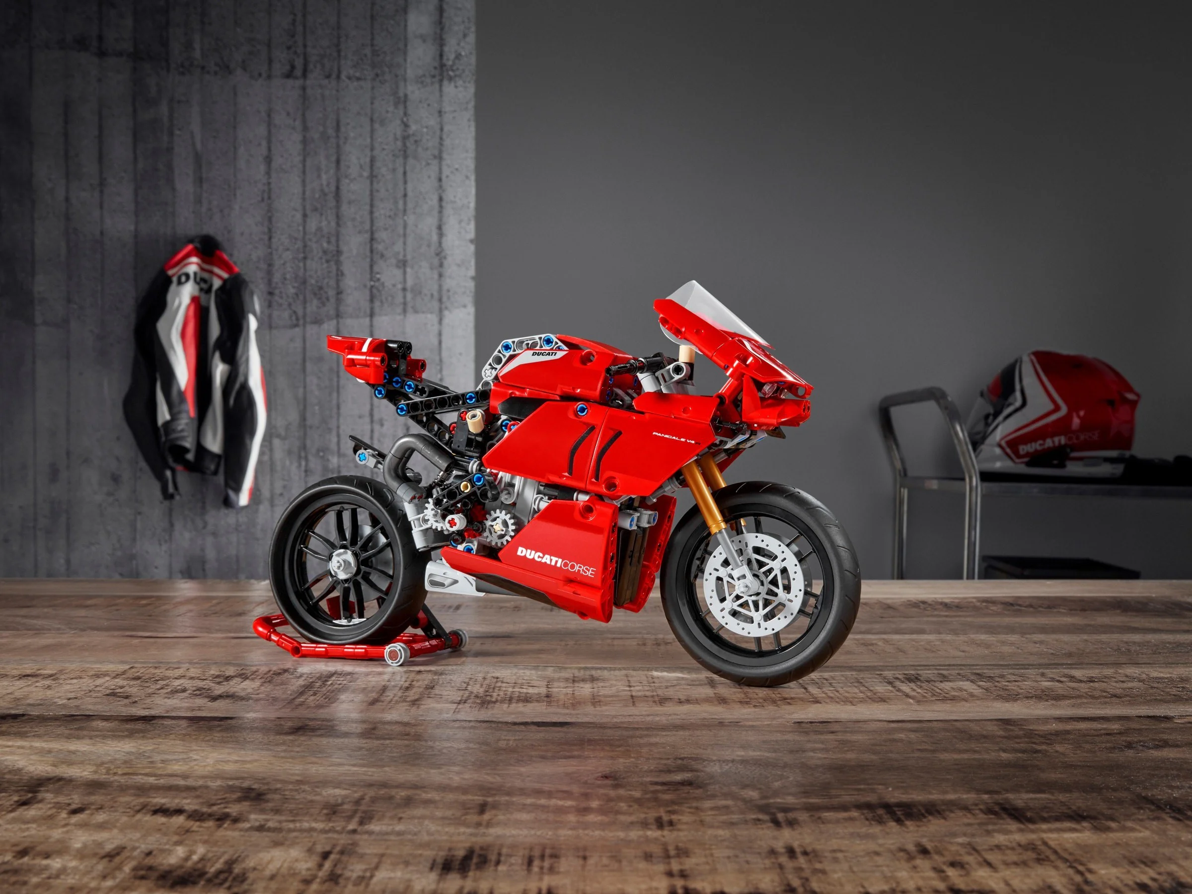 Ducati Panigale V4 R Track Motorcycle 乐博LEBO 10272 image 12