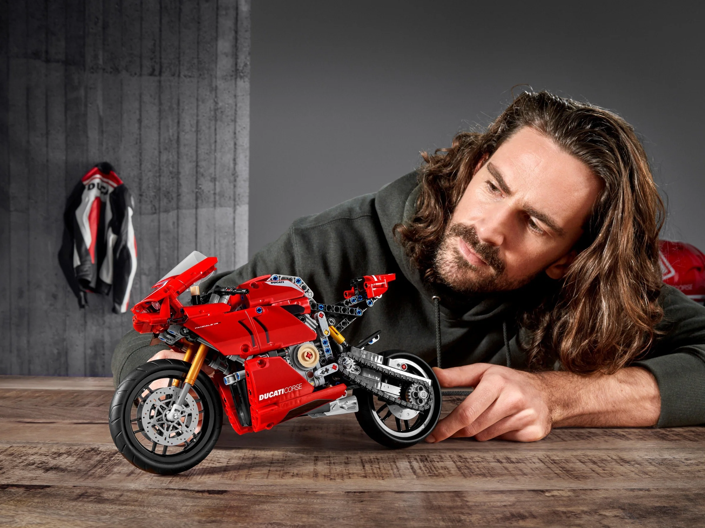 Ducati Panigale V4 R Track Motorcycle 乐博LEBO 10272 image 21