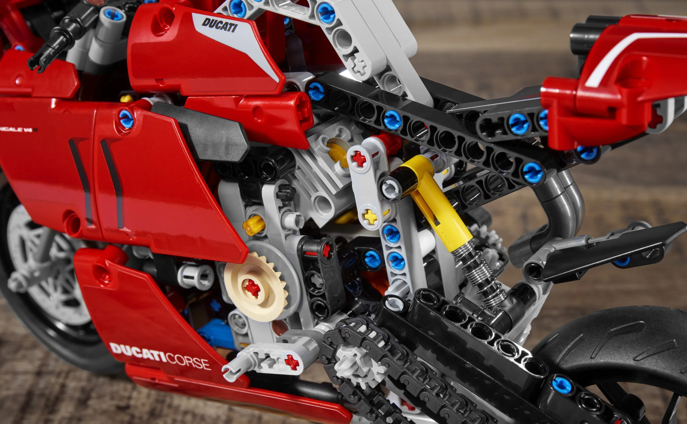 Ducati Panigale V4 R Track Motorcycle 乐博LEBO 10272 image 22