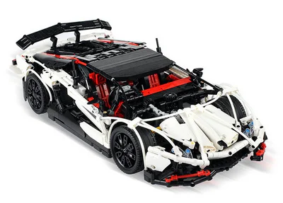 Lamborghini Aventador LP 720-4 MOC-2684