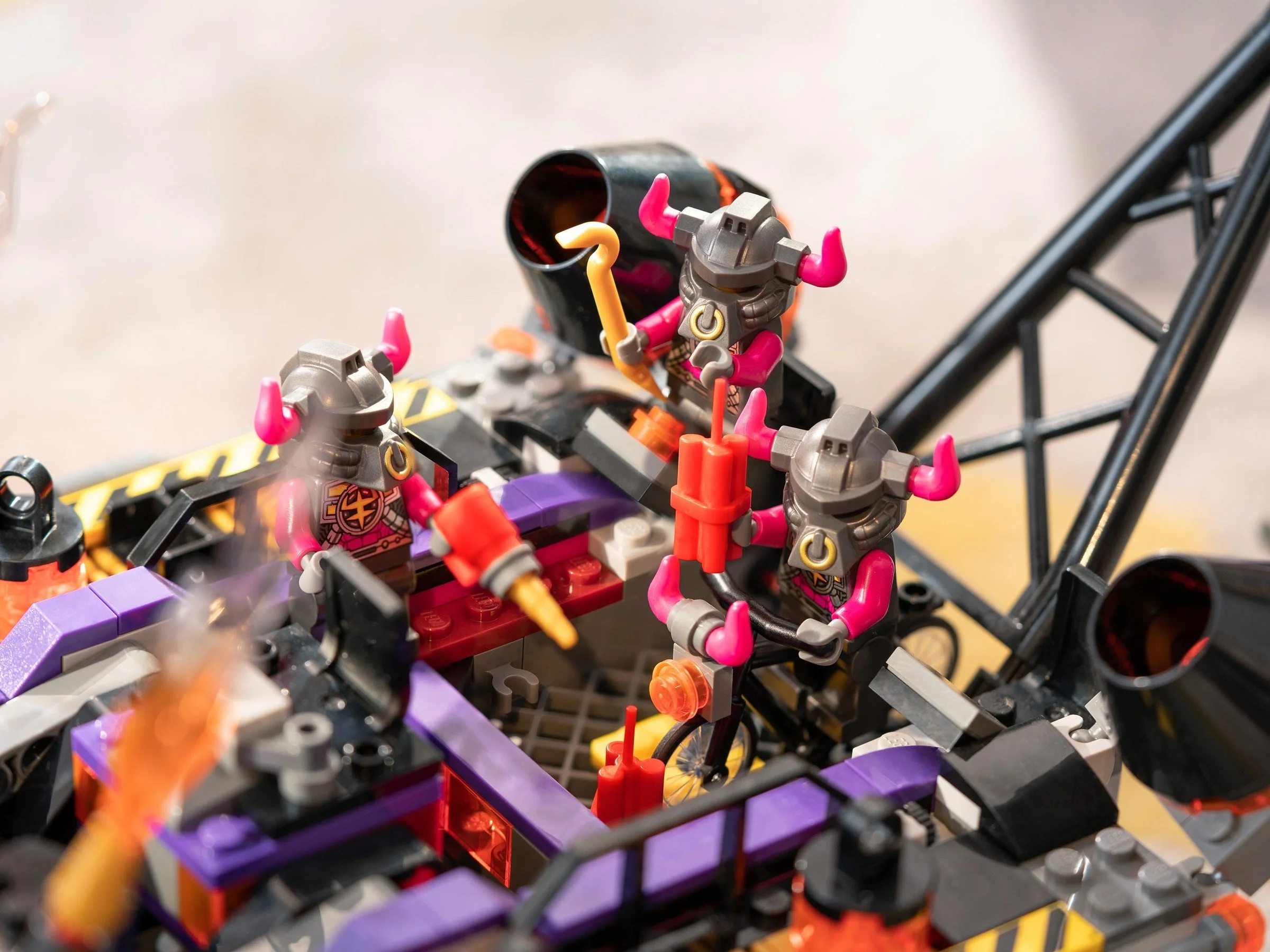 Red Boy's Evil Fire Chariot 汇集乐品HJLEPIN 88011 image 5