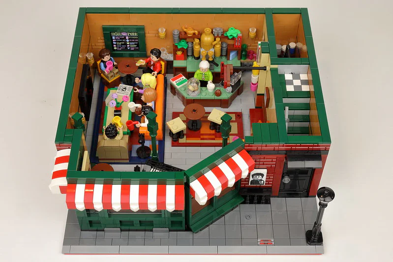Street scene: Big Bang Theory and Friends themed skyscraper. MOC-34463 image 6