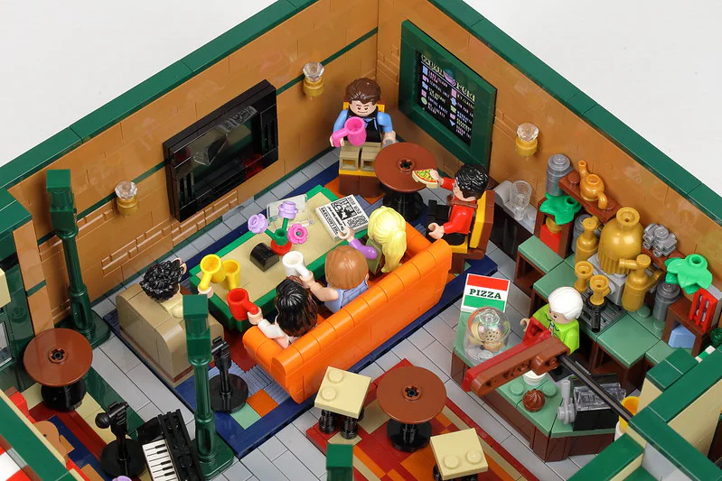 Street scene: Big Bang Theory and Friends themed skyscraper. MOC-34463 image 7