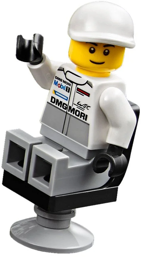 Porsche 919 Hybrid and 917K Service Station 佳拼天地 JP2101-1 image 14
