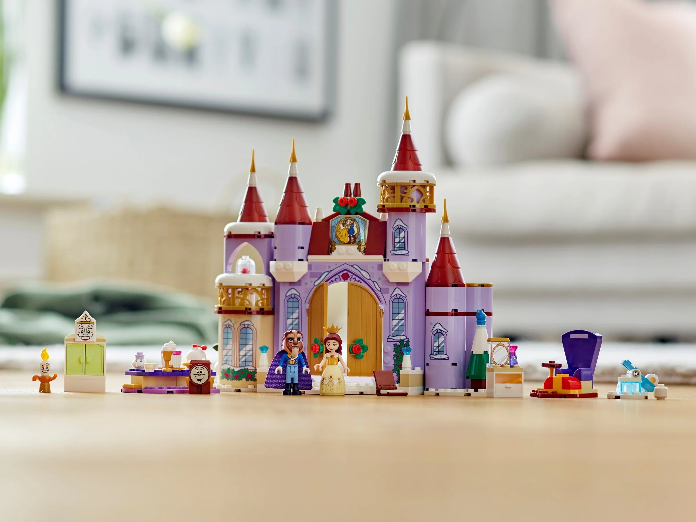A winter castle celebration for beautiful and beast Belle 乐高 LEGO 43180 image 8