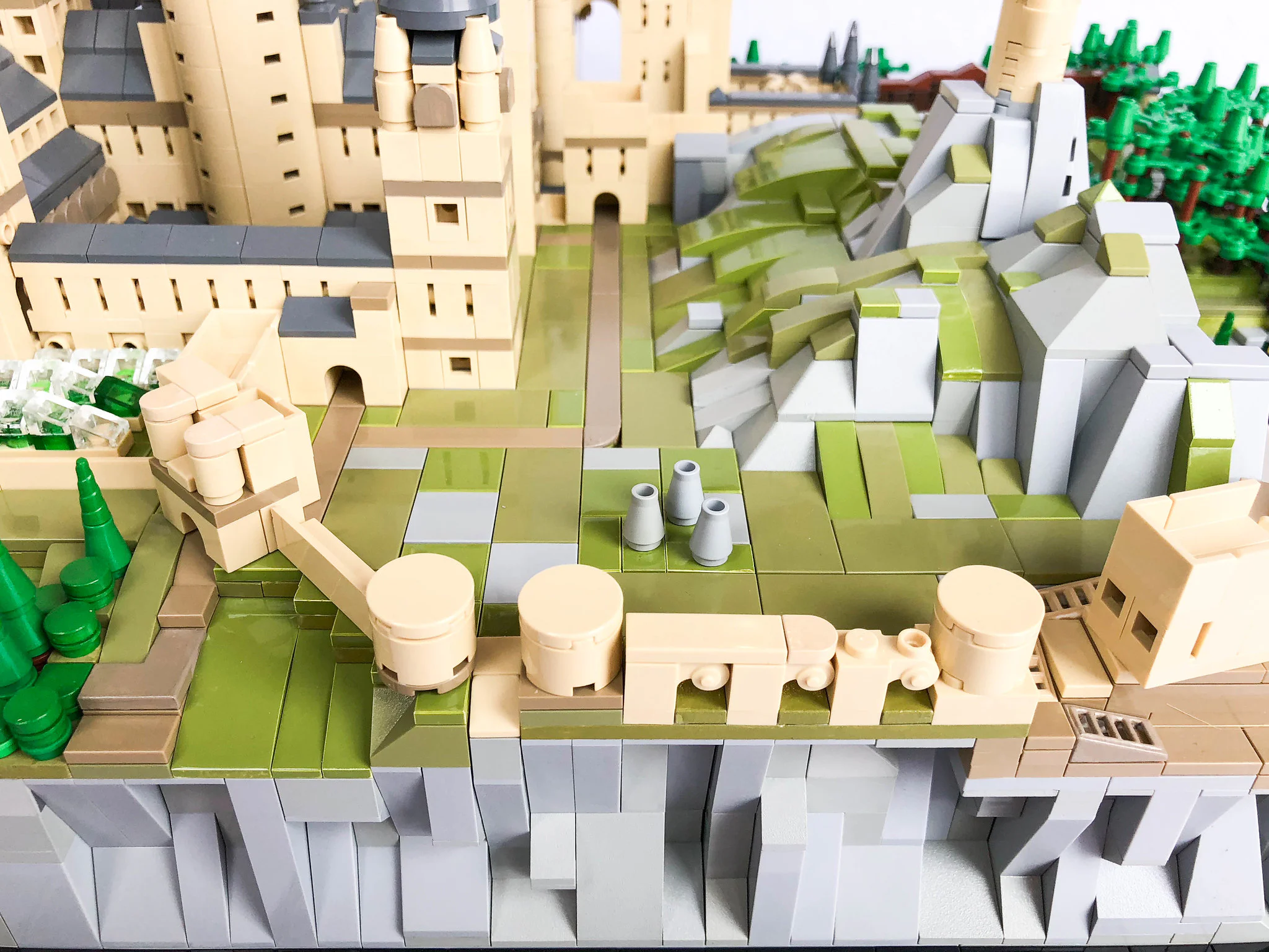 Miniature Version of Hogwarts Magic School 宇星模王 MOULDKING 22004 image 16