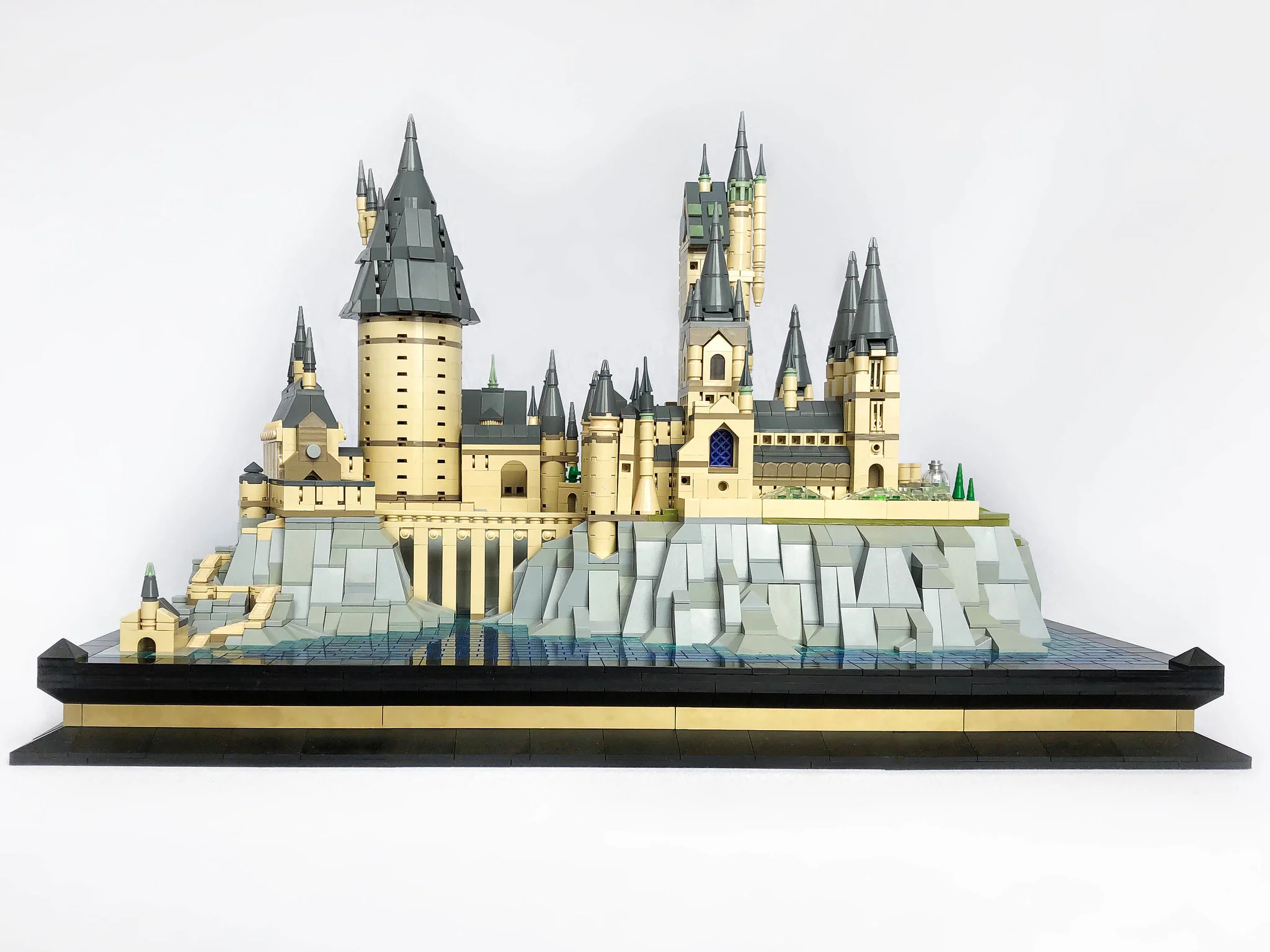 Miniature Version of Hogwarts Magic School 宇星模王 MOULDKING 22004 image 53