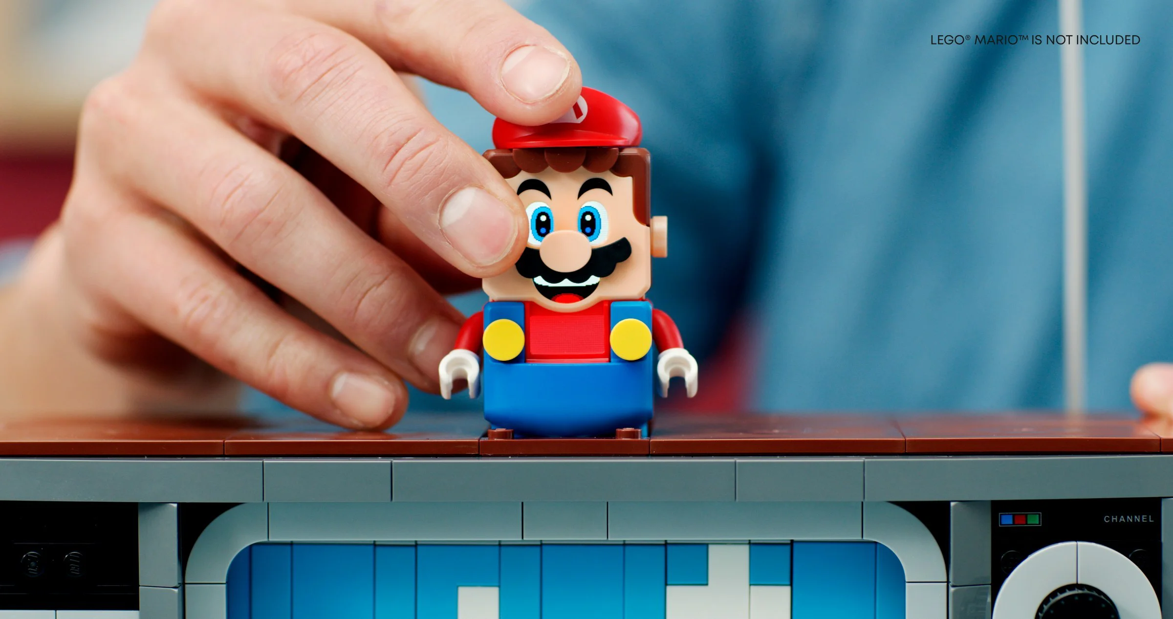 Super Mario: NES Game Console 1995 71724 image 3
