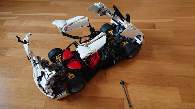 Pagani Huayra MOC-31944 image 2