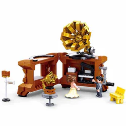 Chis Shack: A phonograph antique store