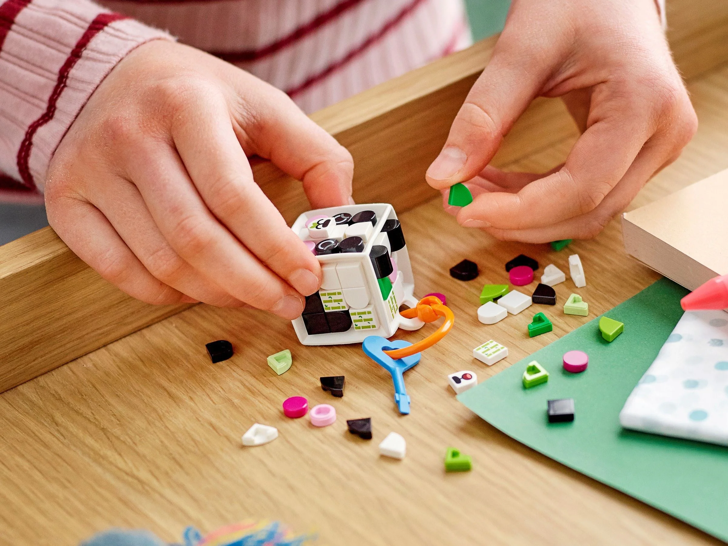 DOTS: BIG PANDA HANGER 乐高 LEGO 41930 image 3