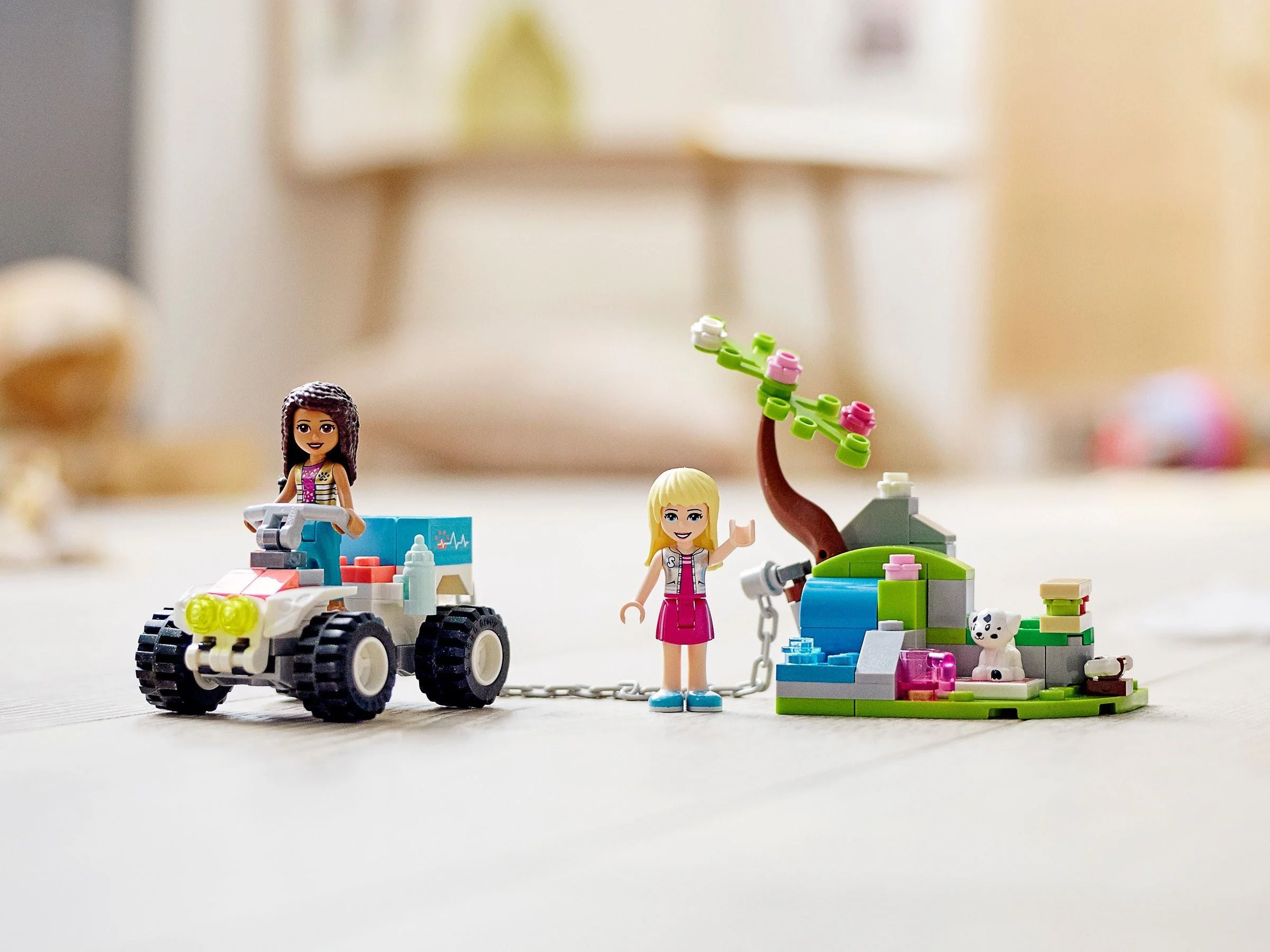 Good friend: Pet clinic rescue Land Cruiser 乐高 LEGO 41442 image 2