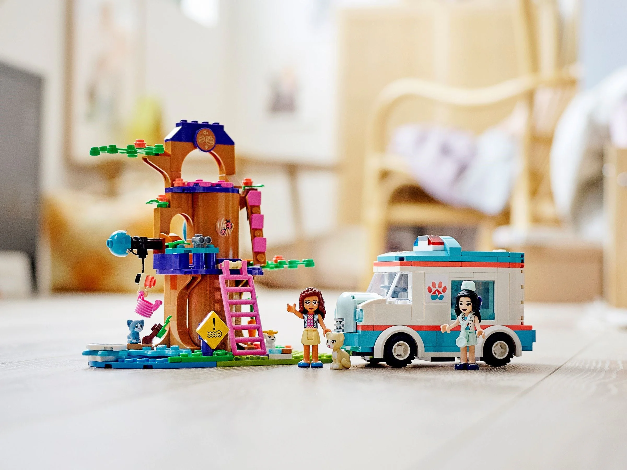 Good friend: Pet clinic ambulance 乐高 LEGO 41445 image 10