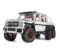 Mercedes Benz G63 6x6 1:10