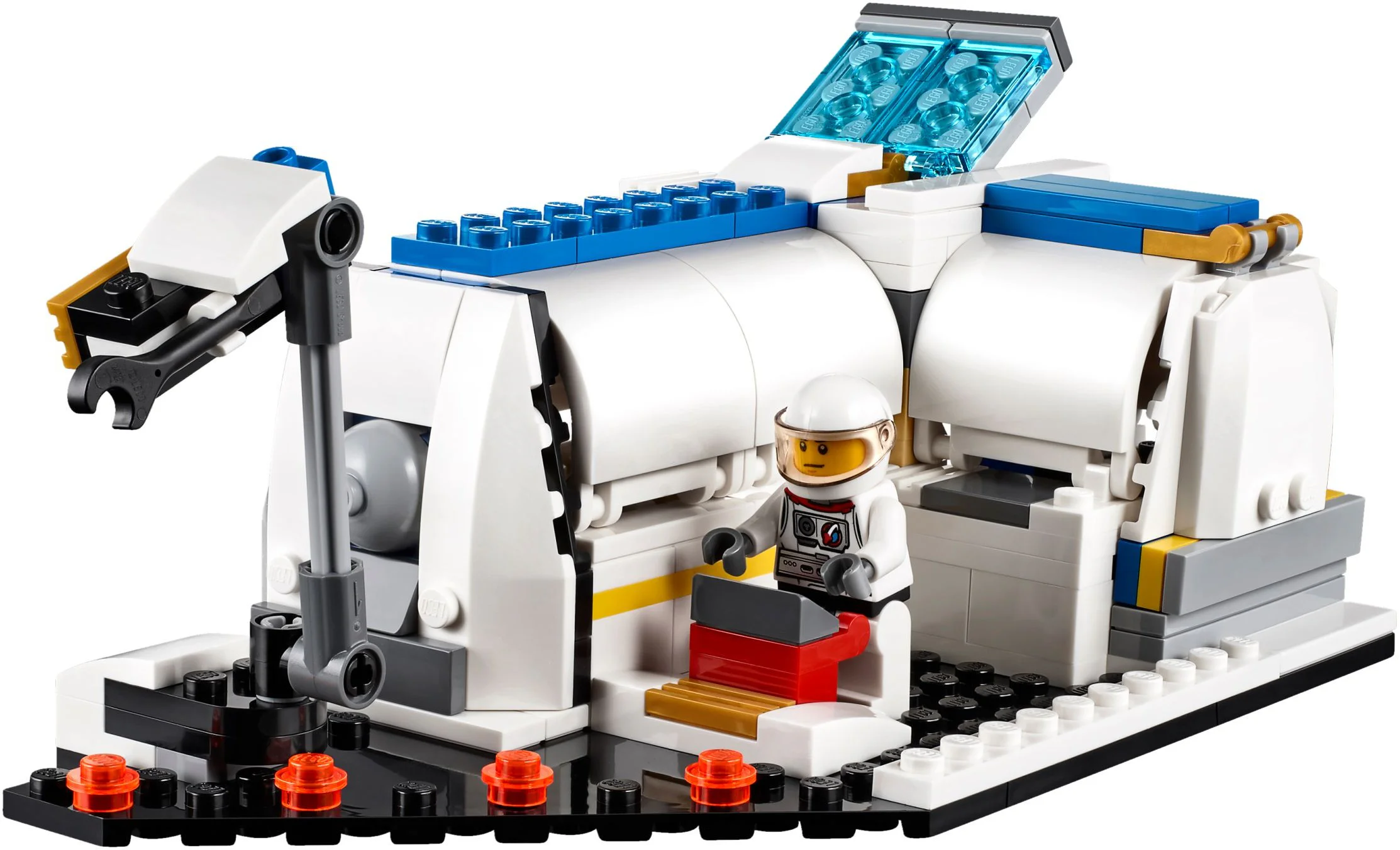 Three-in-One: Space Exploration Adventurer 3118 image 2