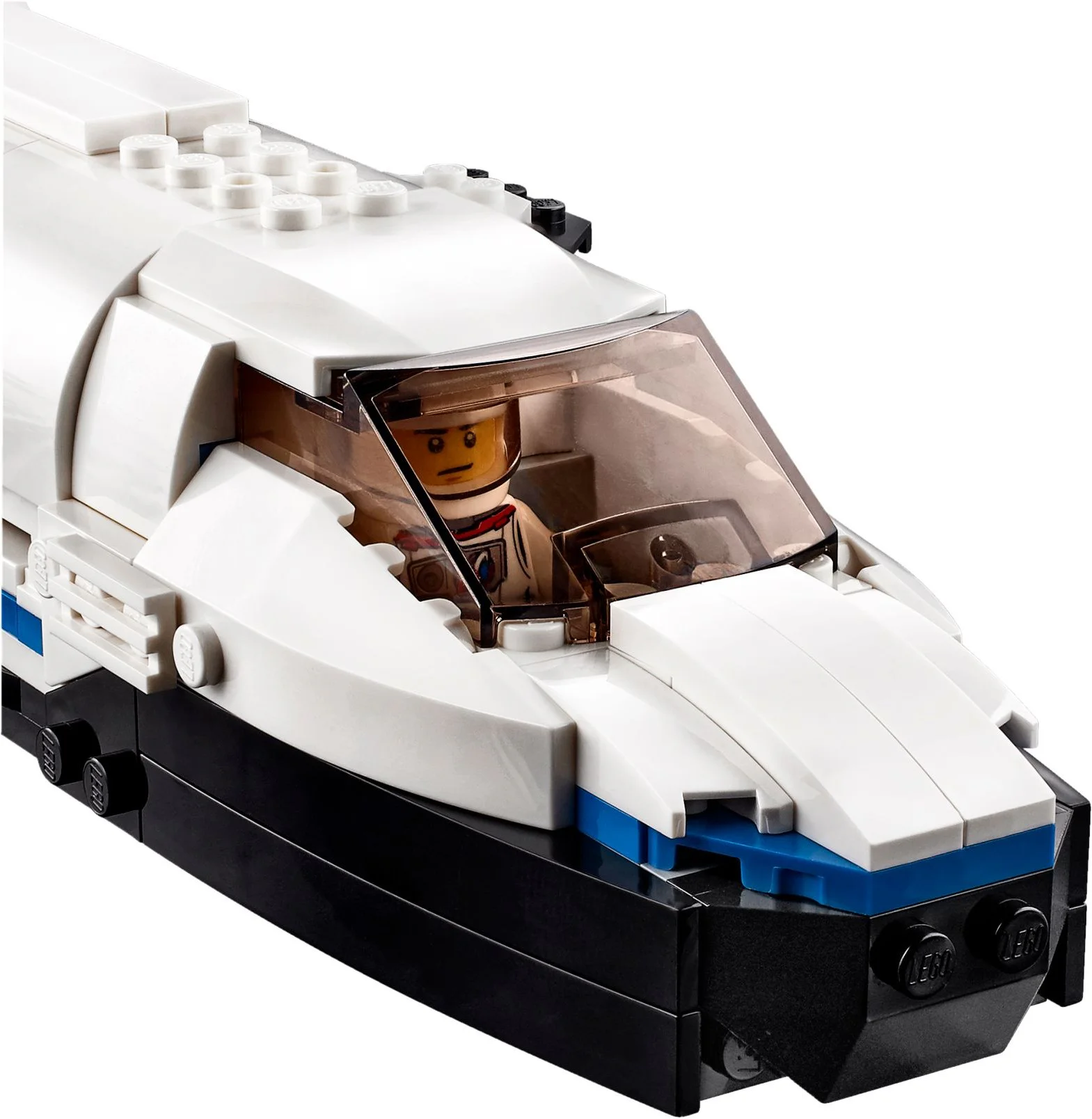Three-in-One: Space Exploration Adventurer 3118 image 4