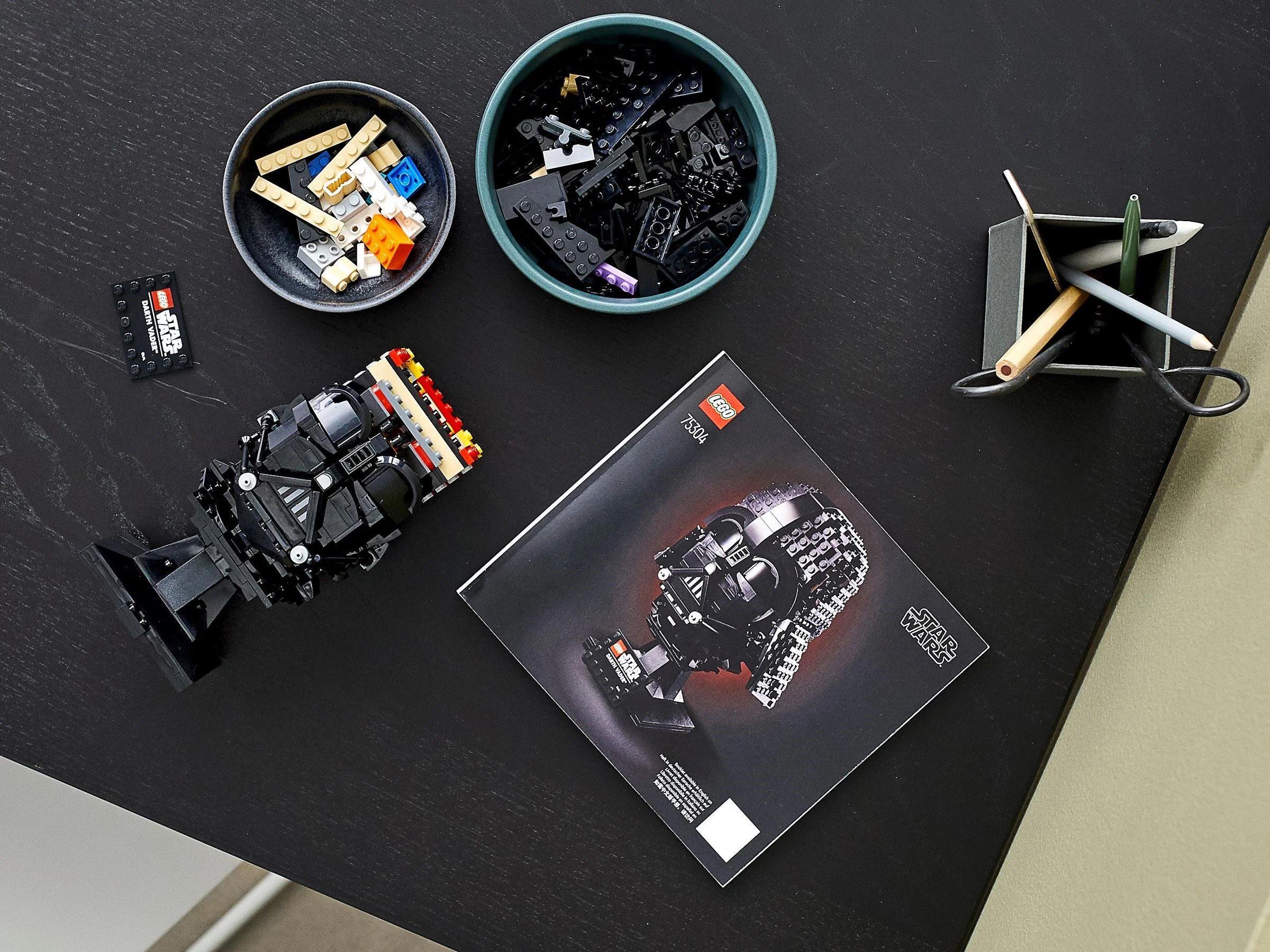 Darth Vidal's head is a sculpture 乐高 LEGO 75304 image 4