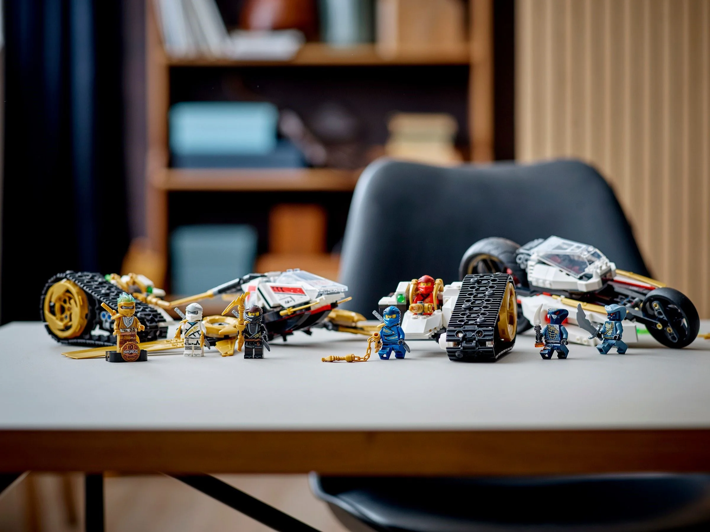 "Hyper-Speed Pursuit Tank: Legacy" 60081 image 5
