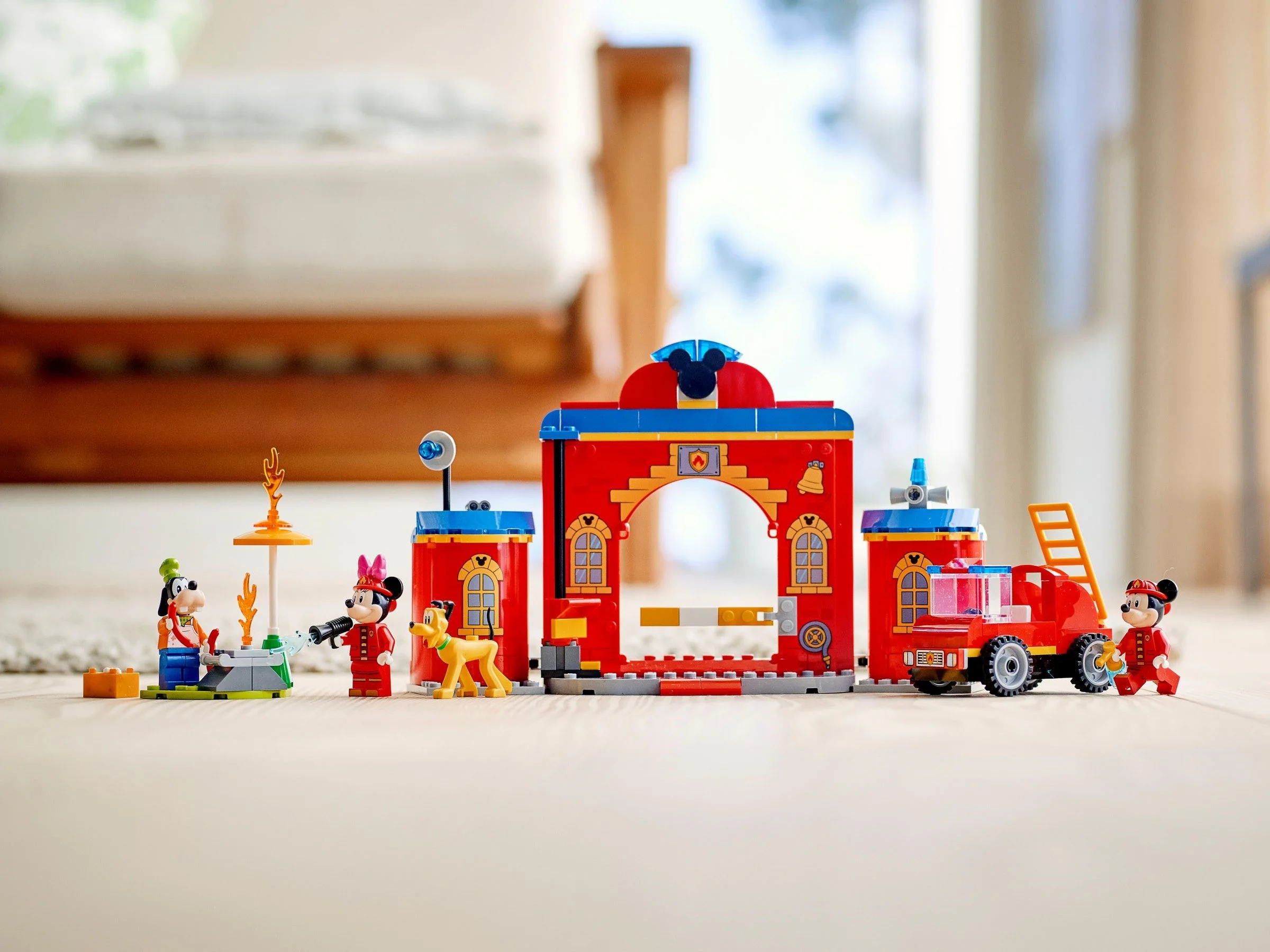Mickey and his friends' fire department 乐高 LEGO 10776 image 10