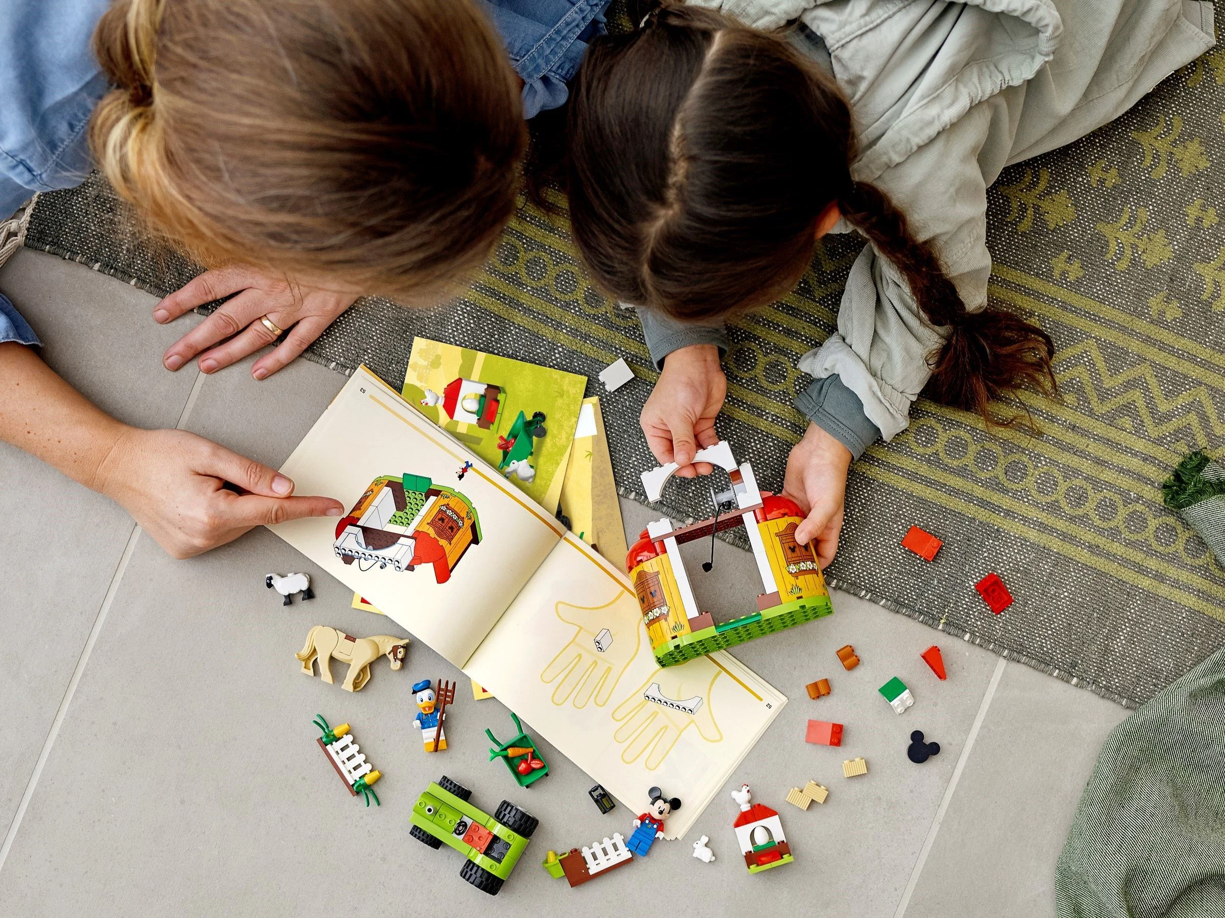 Mickey and his friends: Mickey and Don Duck's farm 乐高 LEGO 10775 image 10