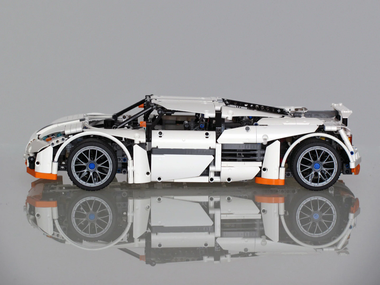 Predator Super Sports Car MOC-2811 image 8