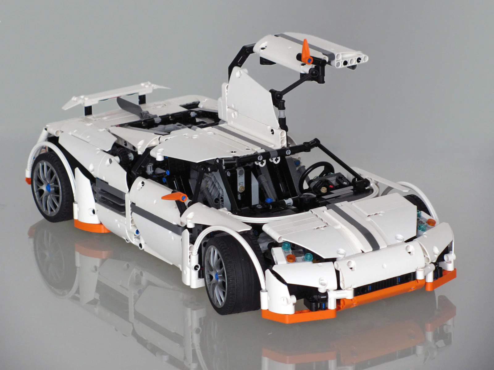 Predator Super Sports Car MOC-2811 image 10