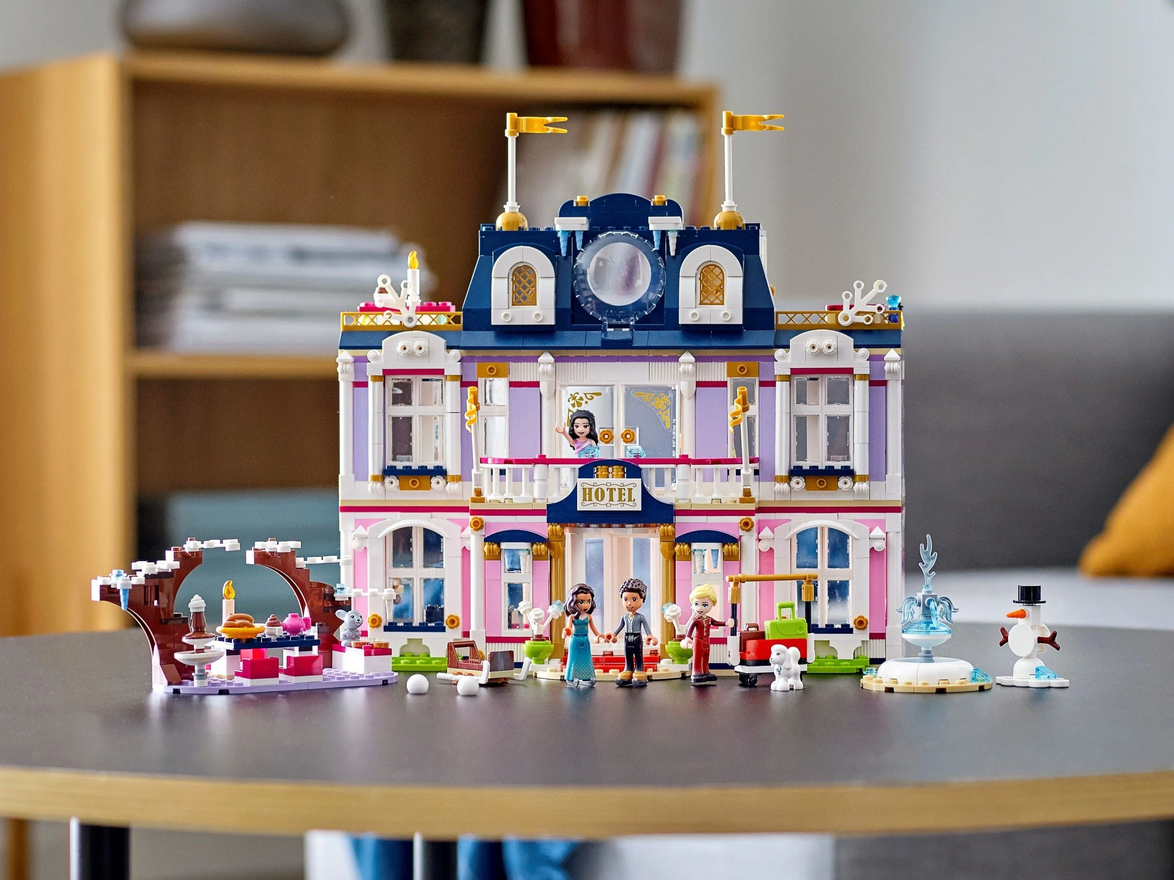 Good friend: Heart Lake Holiday Hotel 乐高 LEGO 41684 image 19