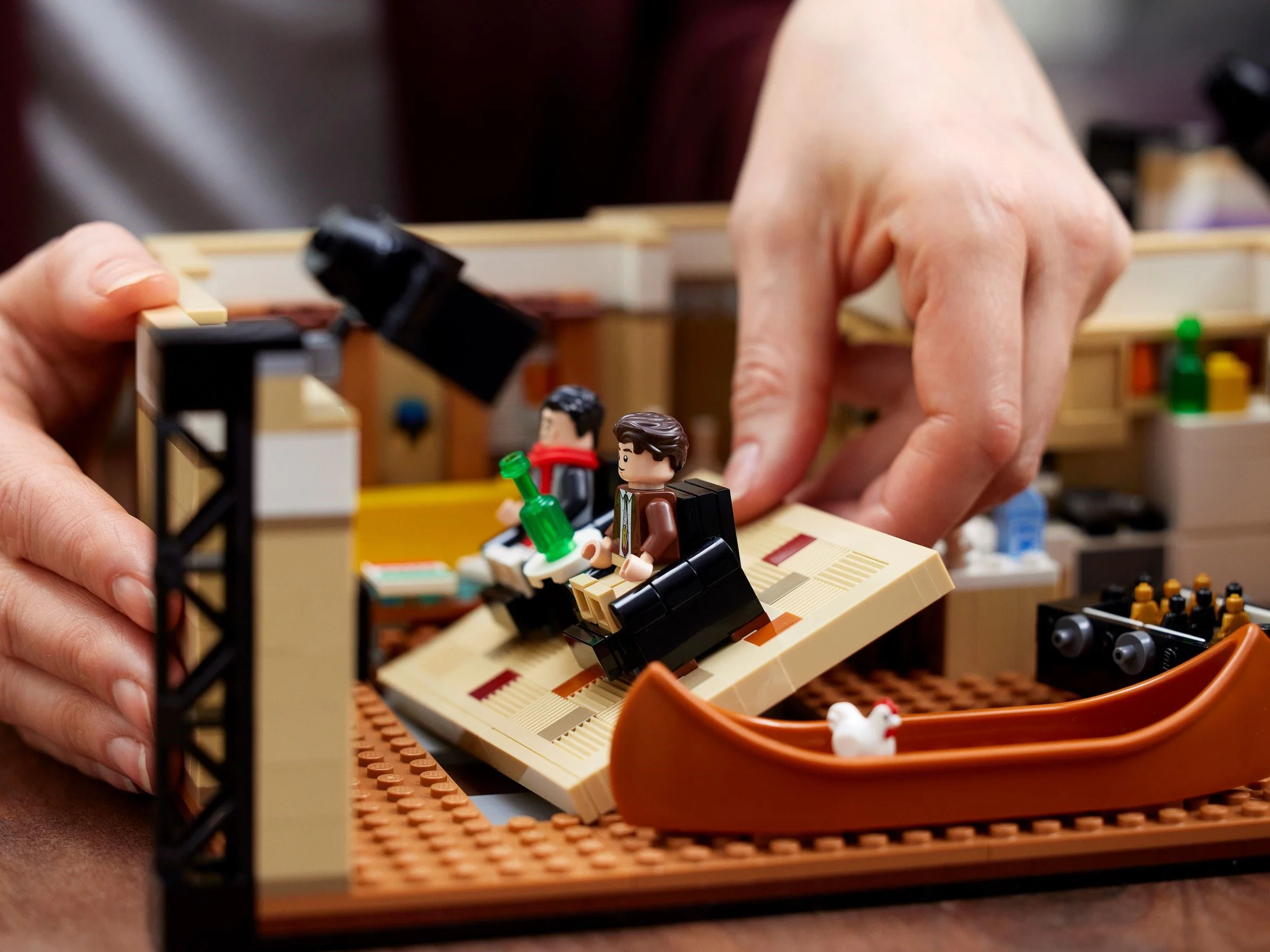 Old friend: Monica and Rachel's apartment 乐高 LEGO 10292 image 30