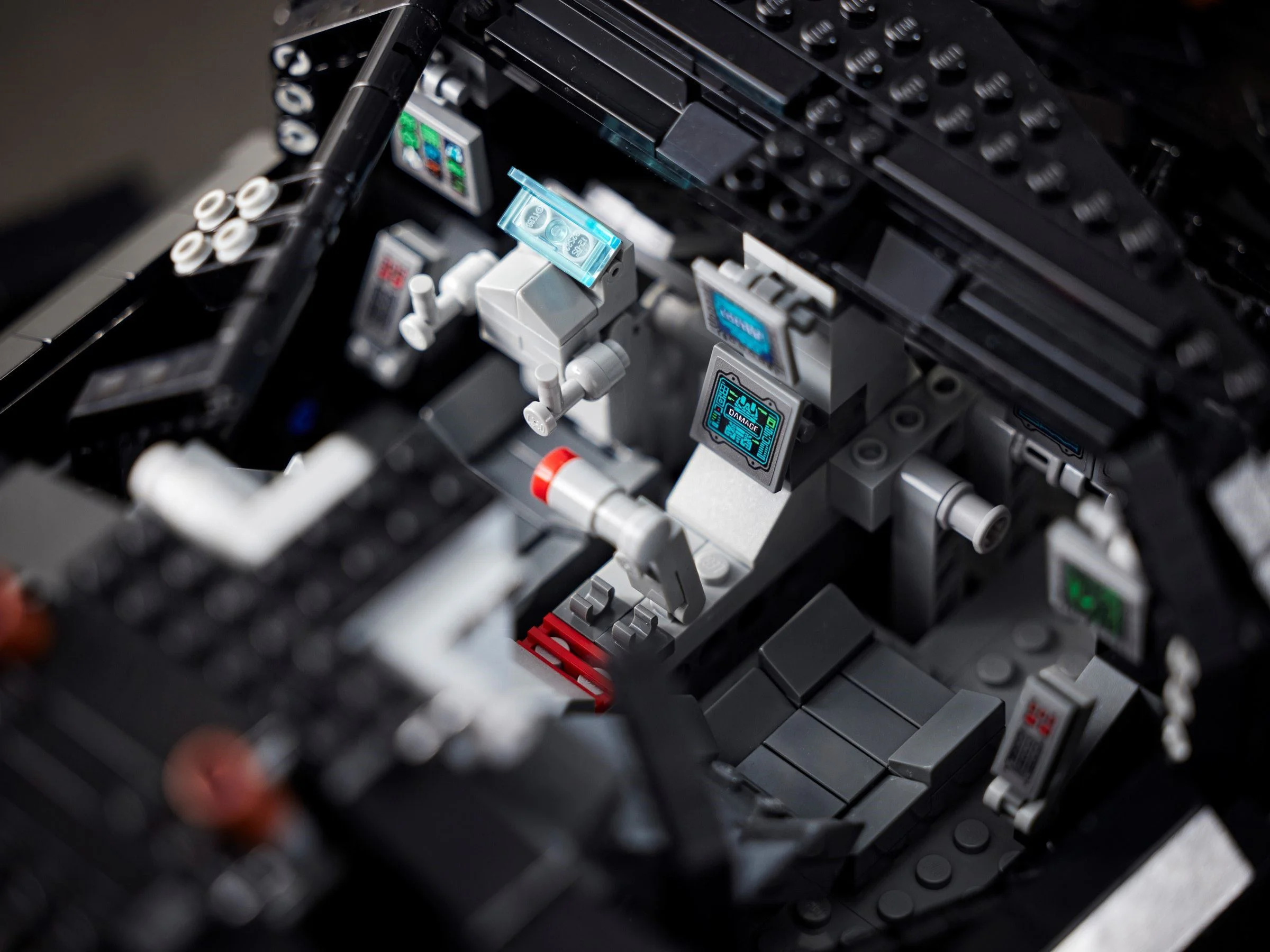 Batmobile: Tumbler 无牌 70169 image 4