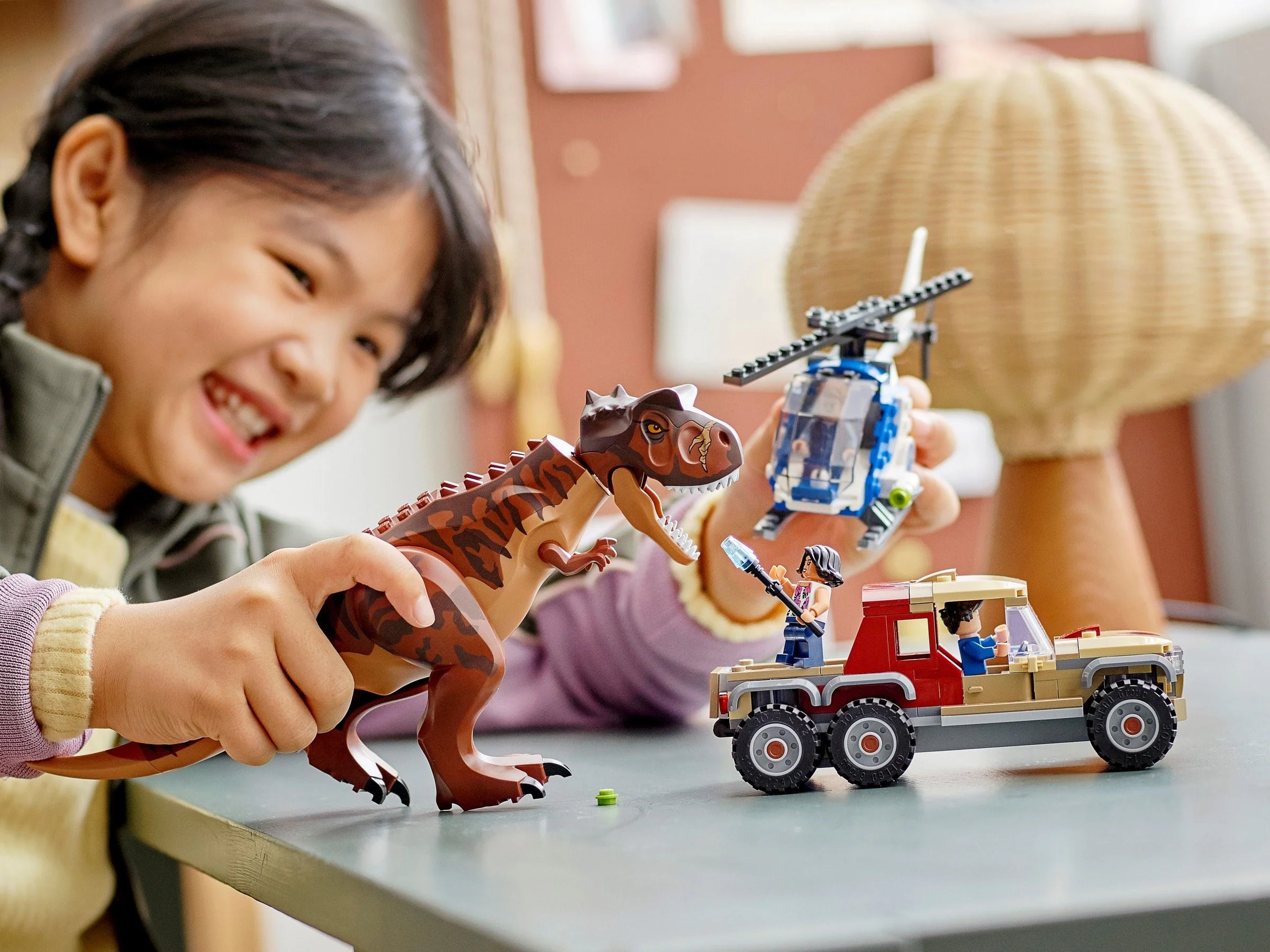 Cretaceous World: Hunting Carnivorous Dragons 60133 image 1