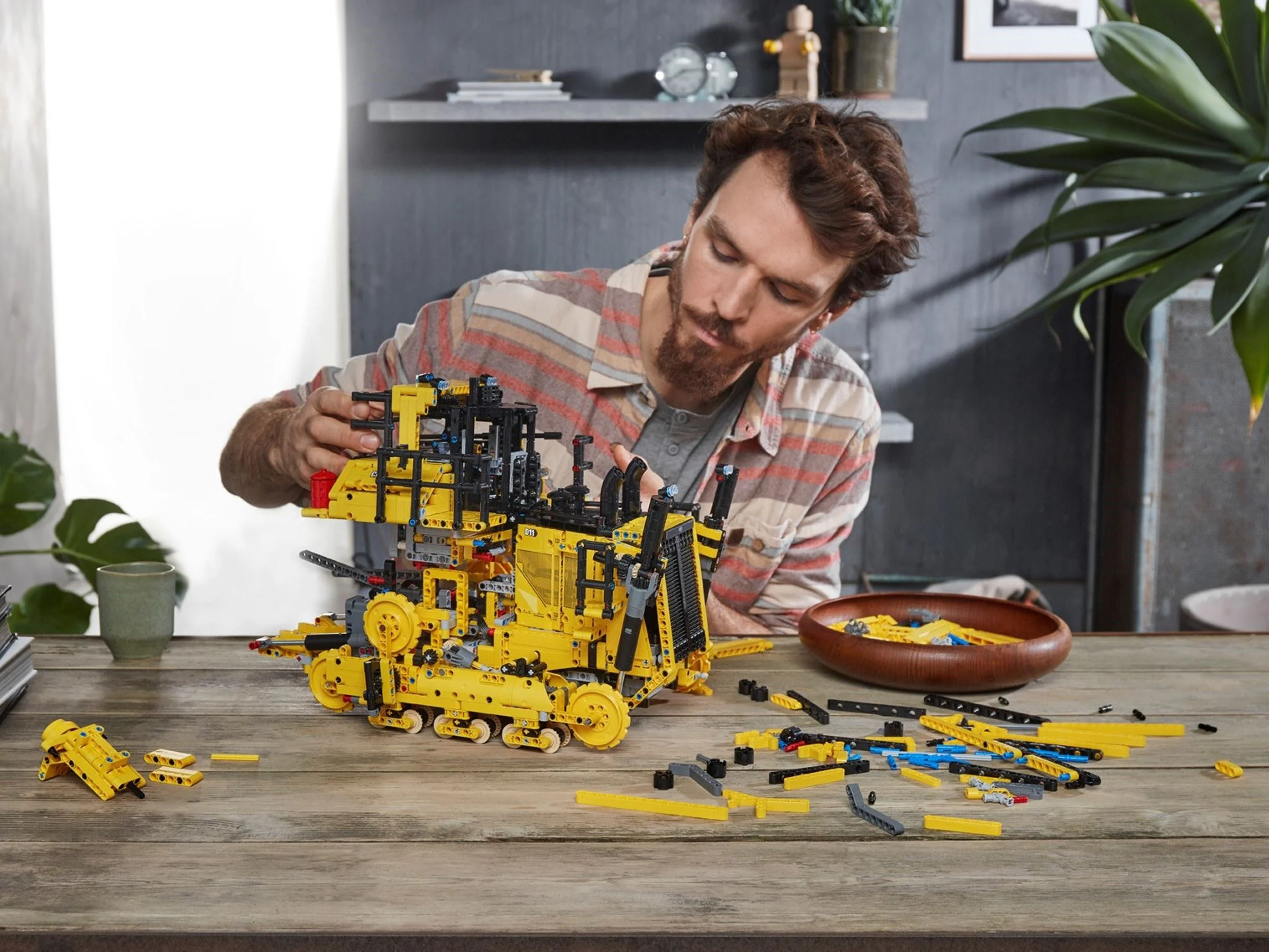 CATERPILLAR D11 BULLDOZER 乐高 LEGO 42131 image 13