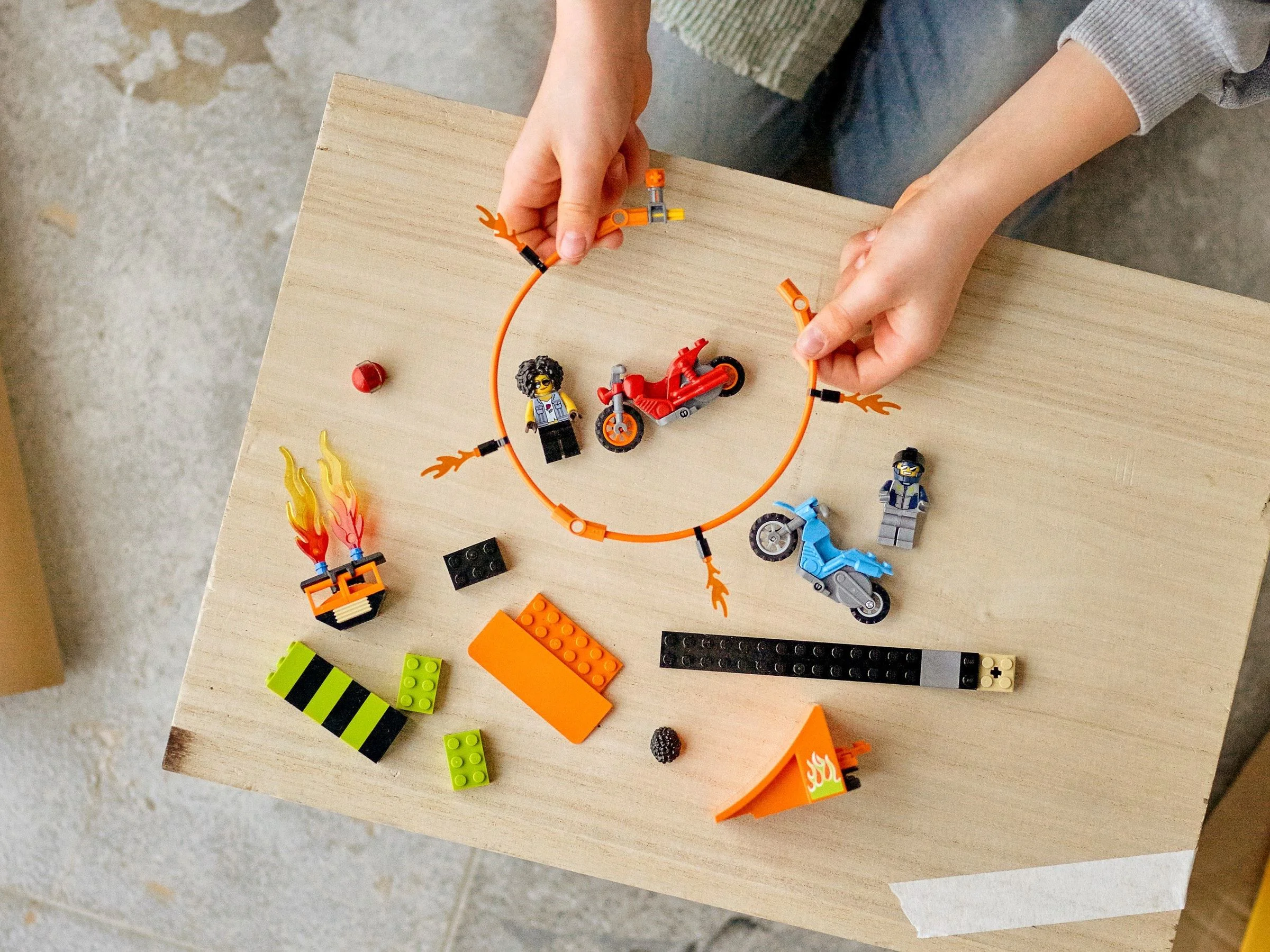 stunts: stunts racing 乐高 LEGO 60299 image 2