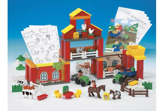 Lives on a farm 乐高 LEGO 9134