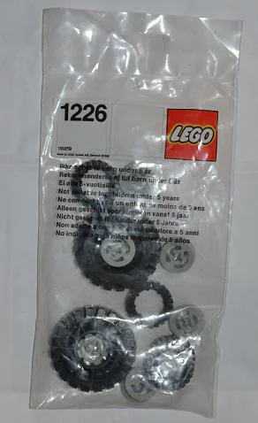 Farm machinery wheels and tires 乐高 LEGO 5240 image 5