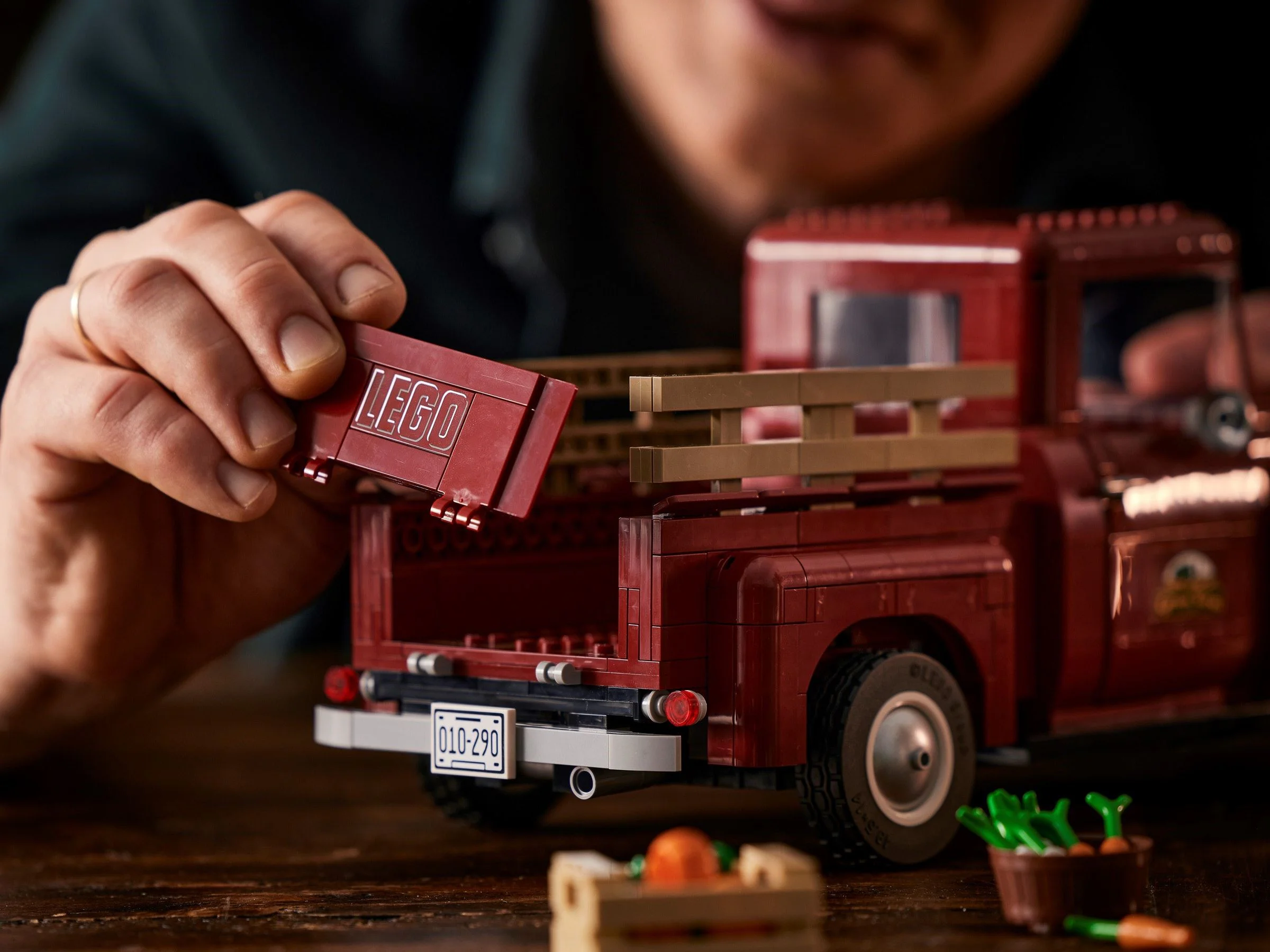 Picard 乐高 LEGO 10290 image 8